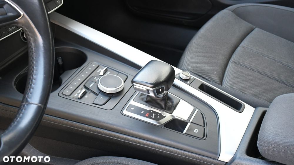 Audi A4 Avant 2.0 TDI S tronic - 15