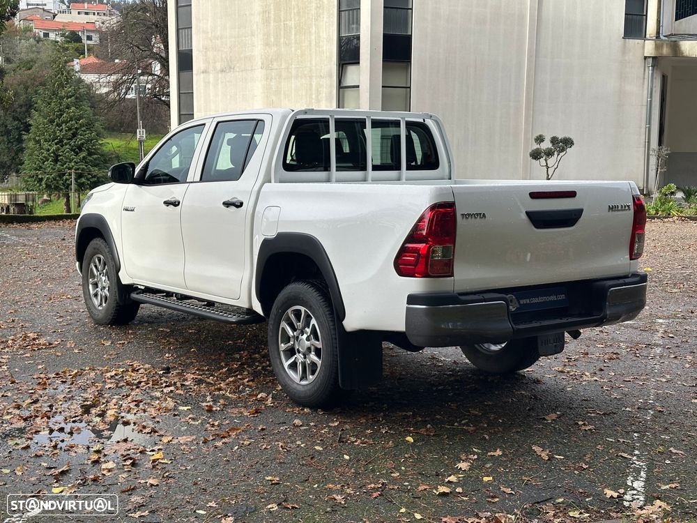Toyota Hilux 2.4 D-4D 4WD CD CM - 13
