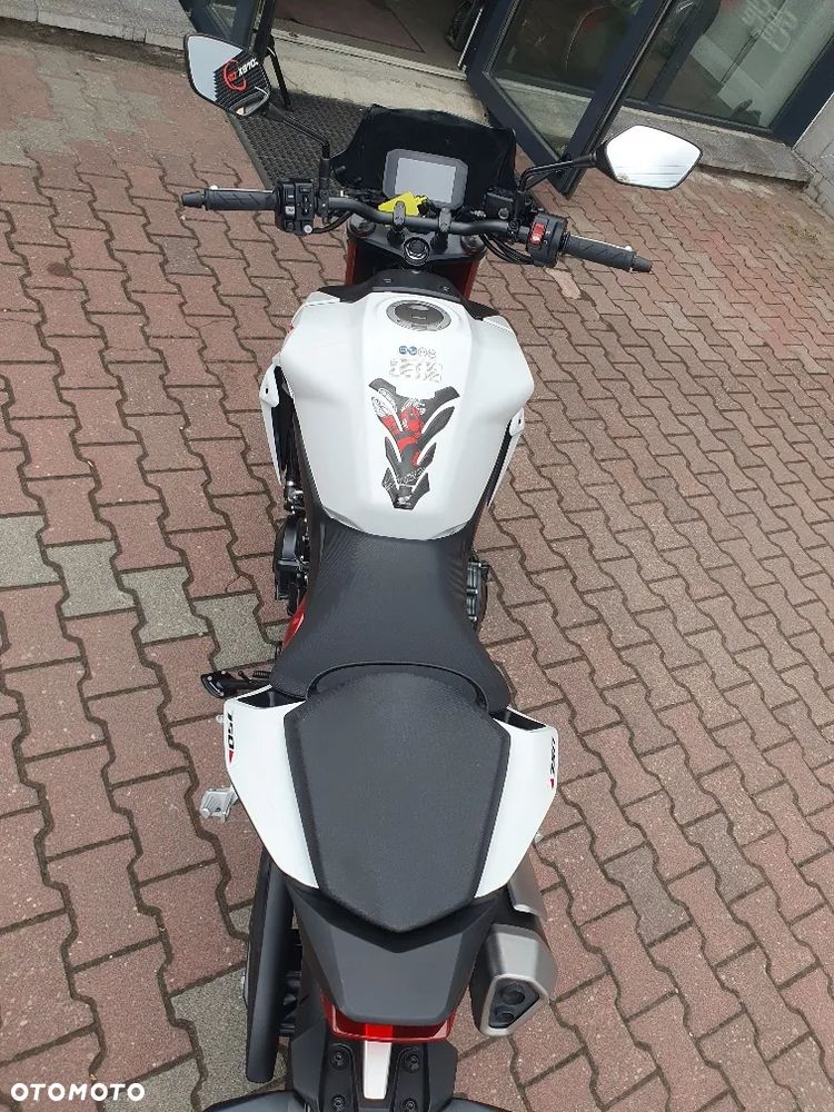 Honda Hornet - 40