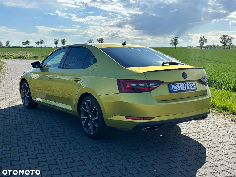 Skoda Superb 2.0 TSI 4x4 Sportline DSG - 4