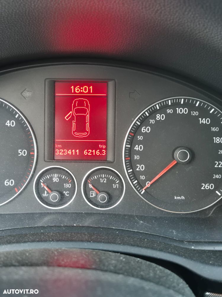 Volkswagen Golf 2.0 TDI Comfortline - 3