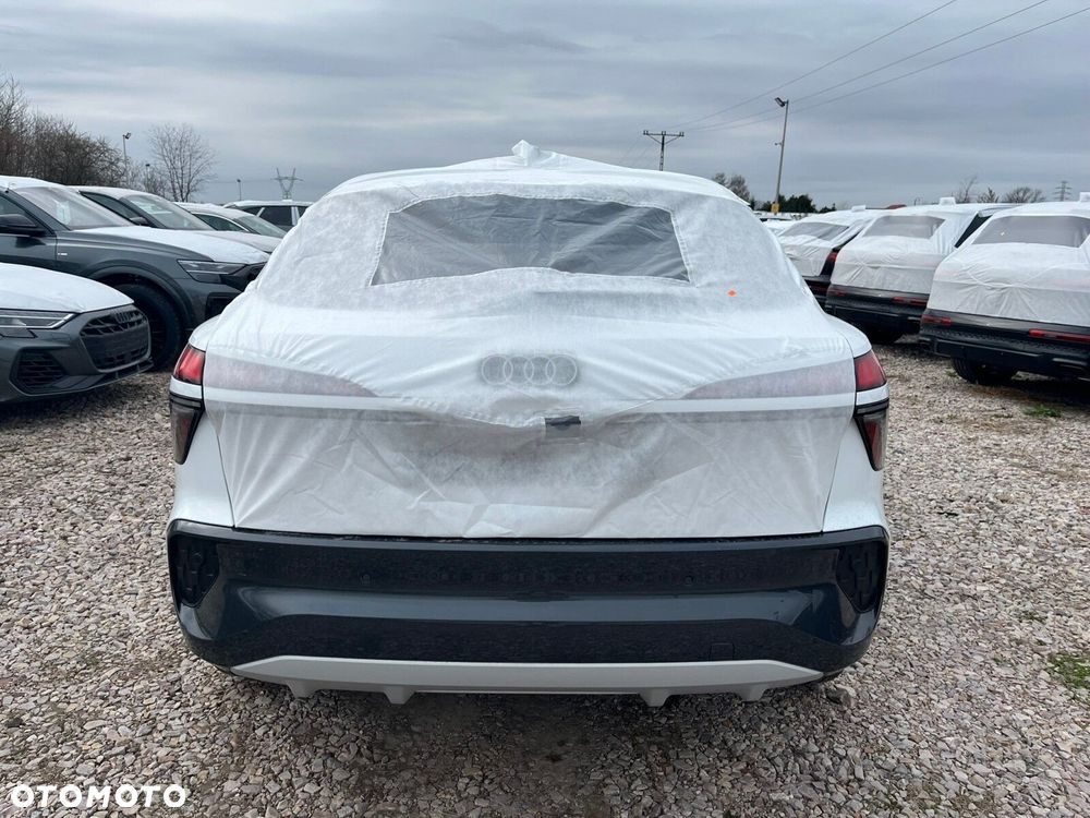 Audi Q3 Sportback - 4