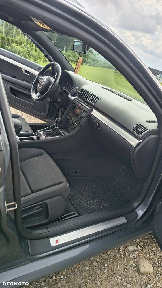 Audi A4 Avant 1.8T Quattro - 4