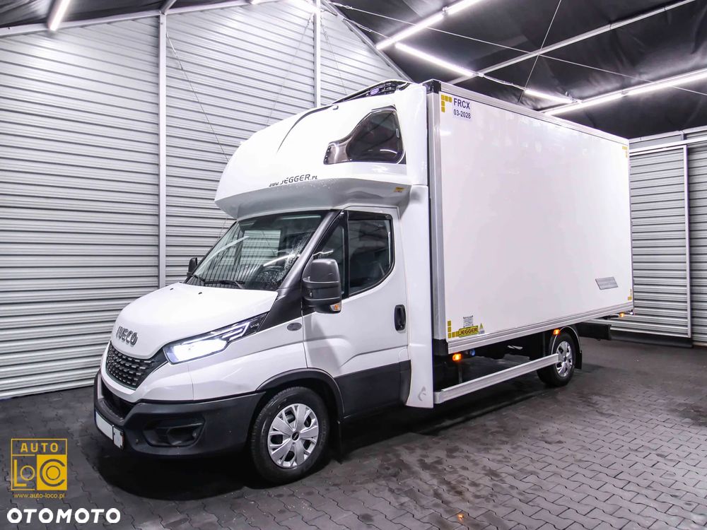 Iveco DAILY CHŁODNIA + MROŹNIA + AGREGAT x 2 + AUTOMAT - 4