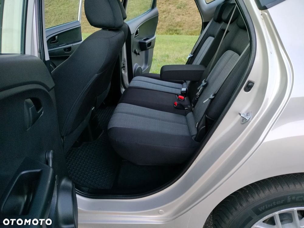 Kia Venga 1.4 CVVT Vision - 31