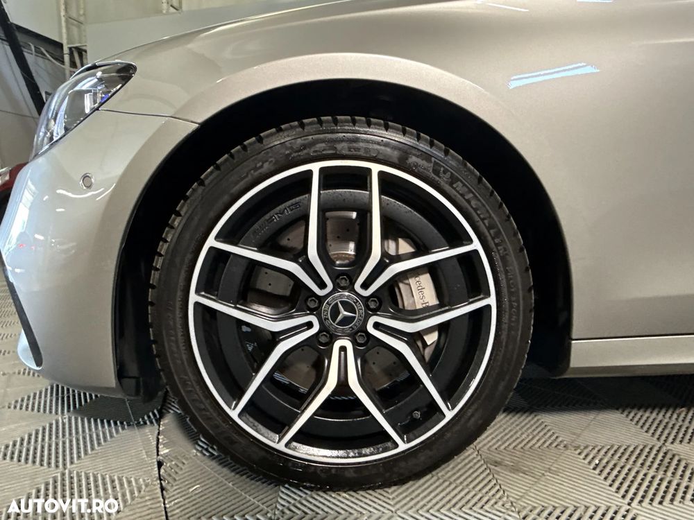 Mercedes-Benz E - 14