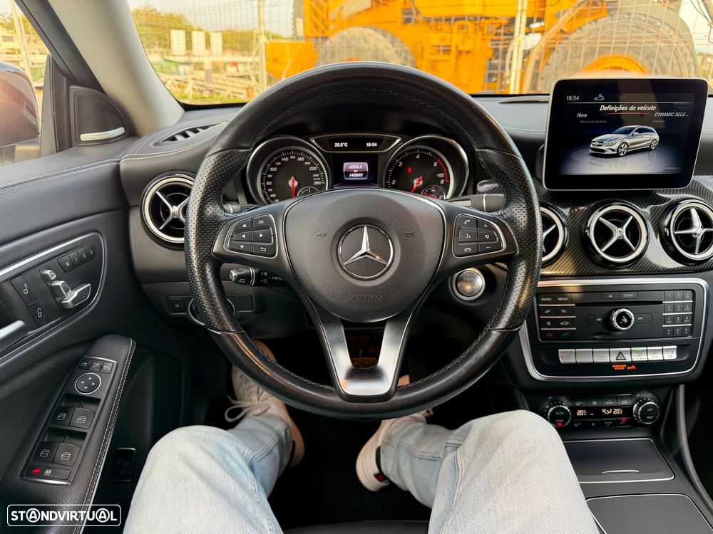 Mercedes-Benz CLA 220 d 4Matic 7G-DCT AMG Line - 6