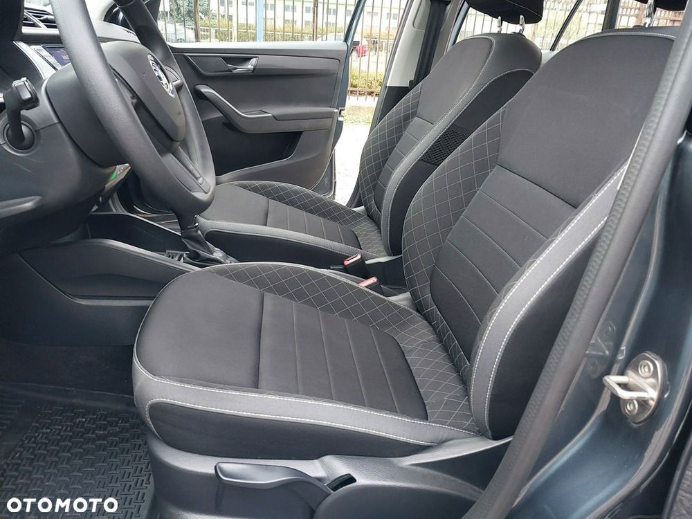Skoda Fabia 1.0 TSI Ambition DSG - 21