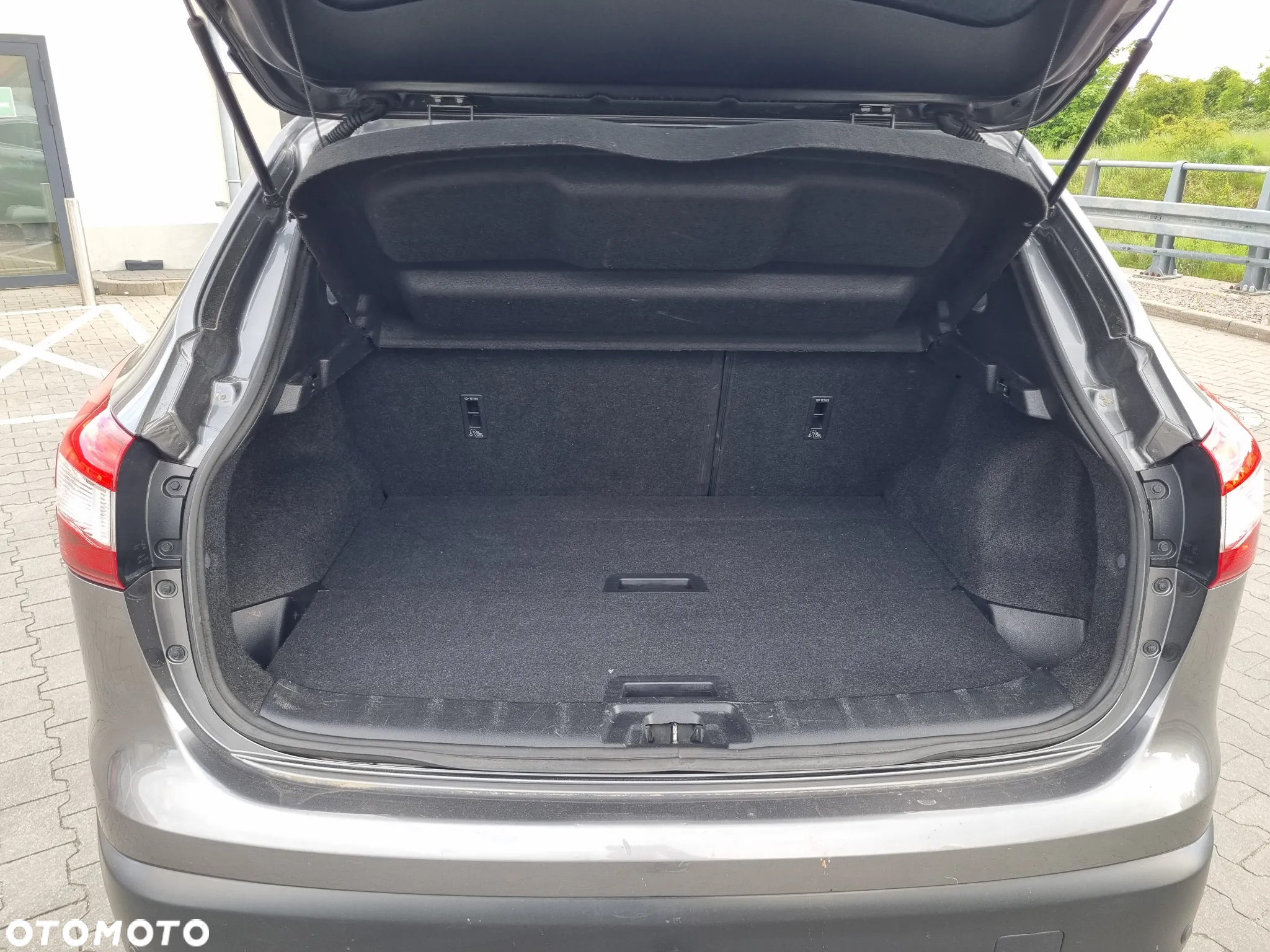 Nissan Qashqai 1.2 DIG-T N-Vision EU6 - 19