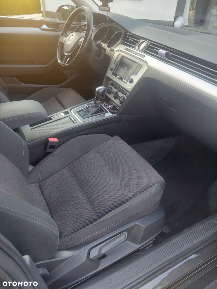 Volkswagen Passat - 3