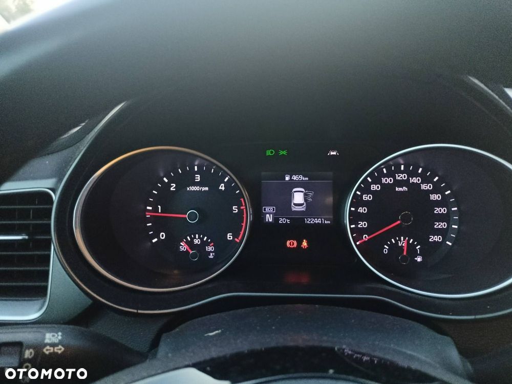 Kia Ceed - 28