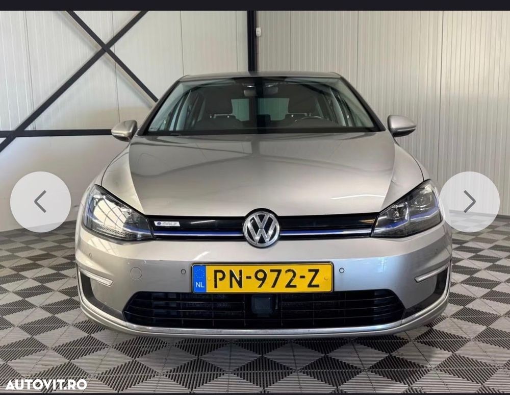 Volkswagen Golf - 3