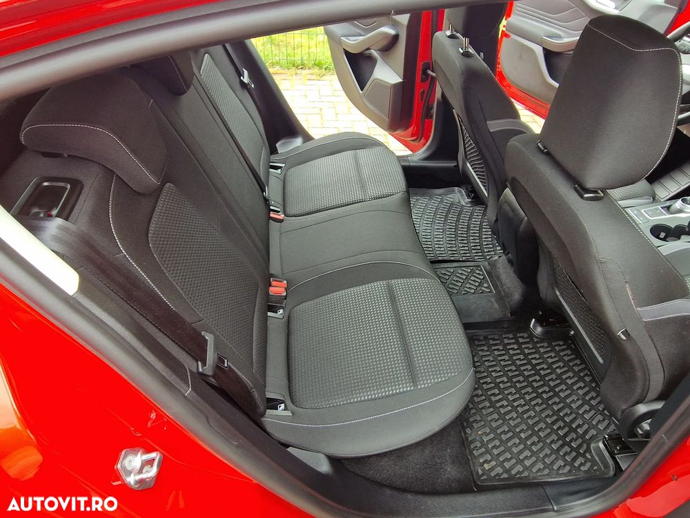 Ford Focus 1.0 EcoBoost Titanium - 16