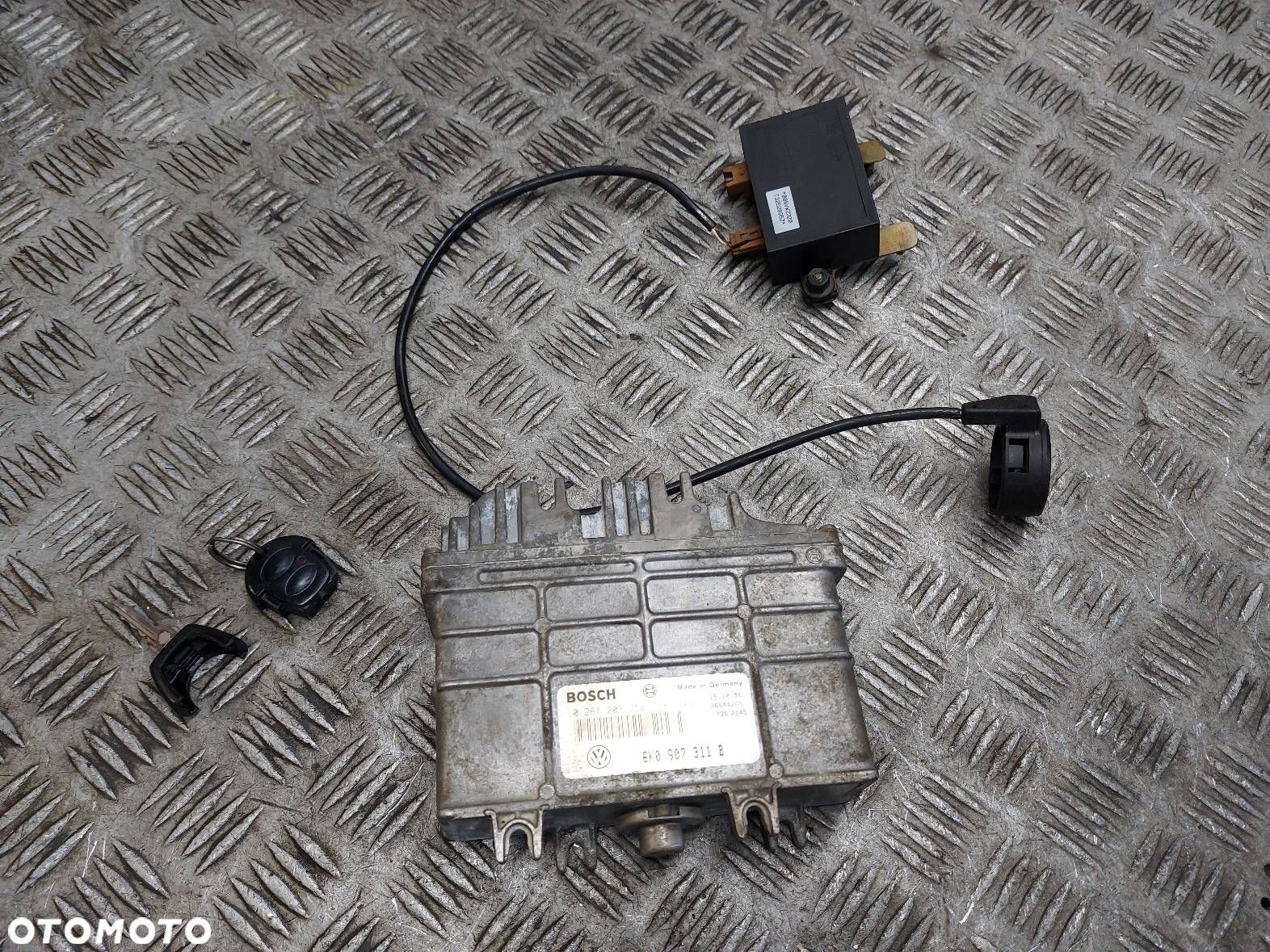 ZESTAW STARTOWY SEAT CORDOBA I 1.6 8V 6K0907311B 0261203752 - 1