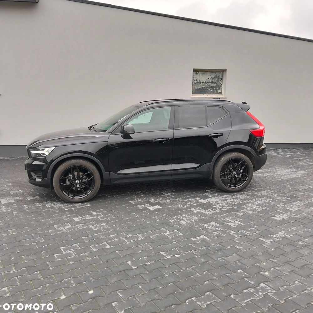 Volvo XC 40 D3 AWD R-Design - 4