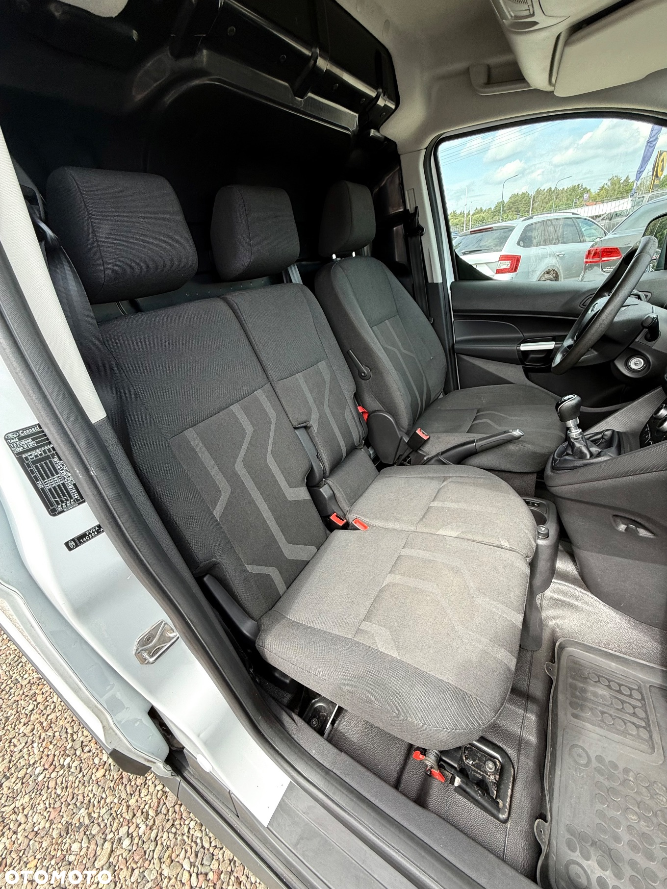 Ford Transit Connect - 10
