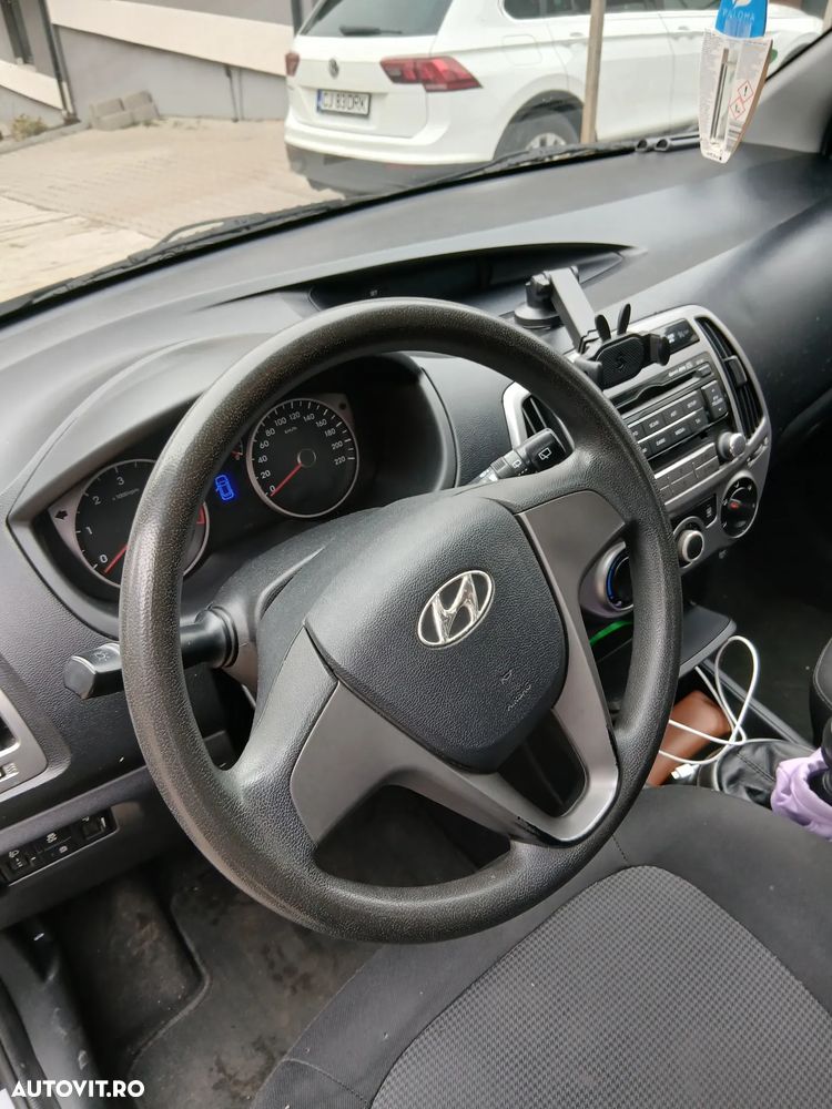 Hyundai i20 1.1 CRDi M/T Confort - 7