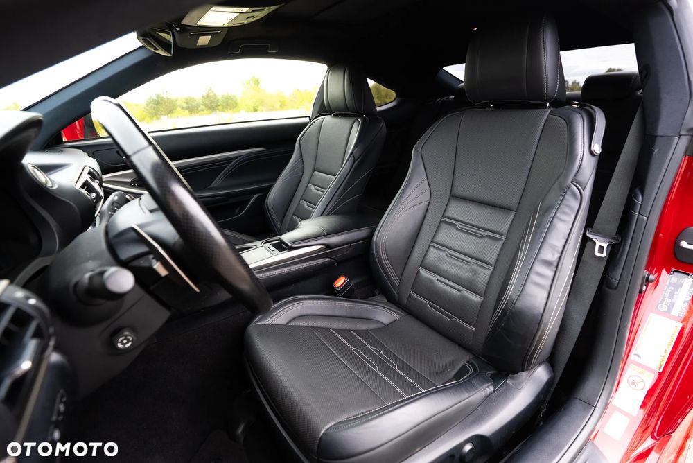 Lexus RC - 9