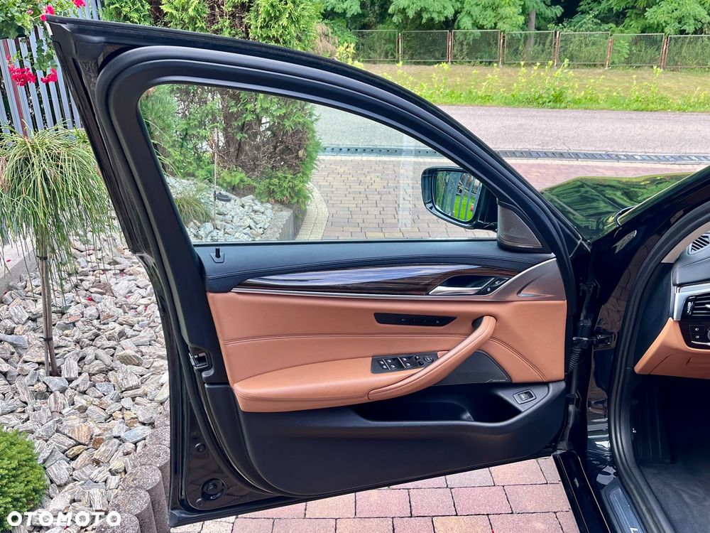 BMW Seria 5 520d xDrive Luxury Line - 19