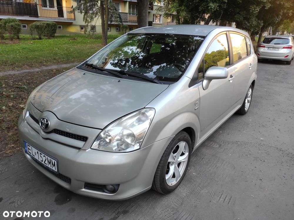 Toyota Corolla Verso 1.8 Sol 7os - 3