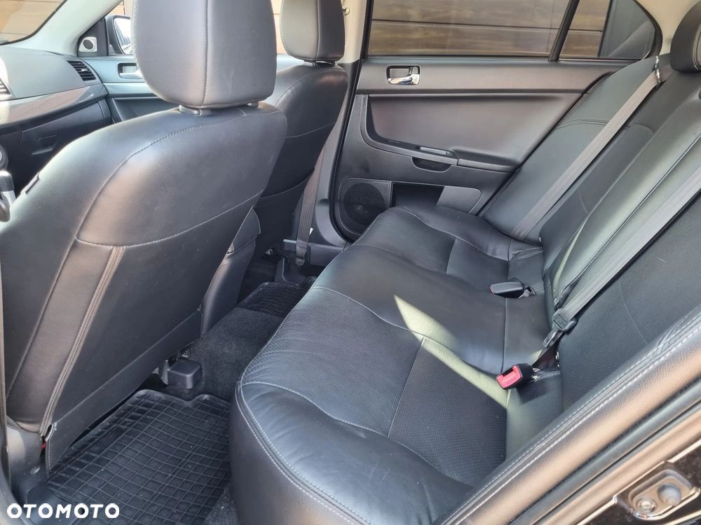 Mitsubishi Lancer - 19