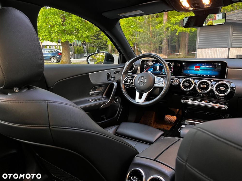 Mercedes-Benz Klasa A 220 4Matic 7G-DCT - 33