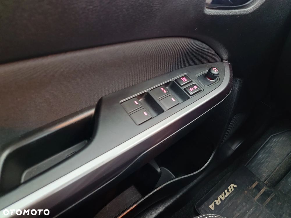 Suzuki Vitara 1.4 Boosterjet Premium 4WD - 12