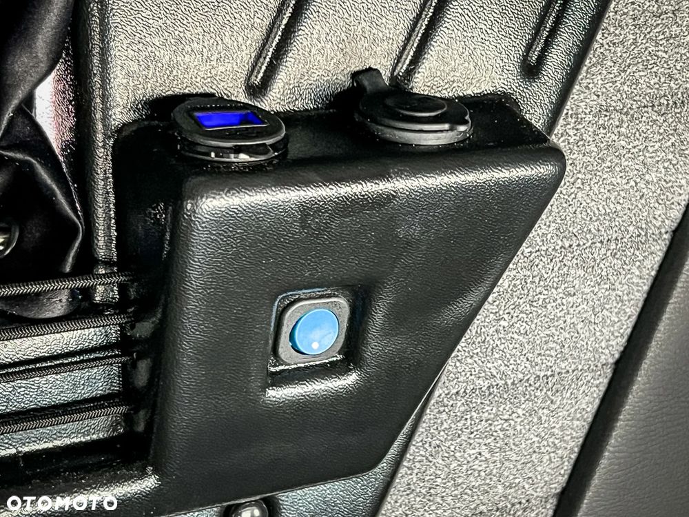 Iveco Daily Autolaweta od ręki ! VDI z kabiną sypialną - 32