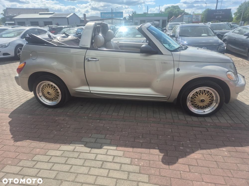 Chrysler PT Cruiser - 16