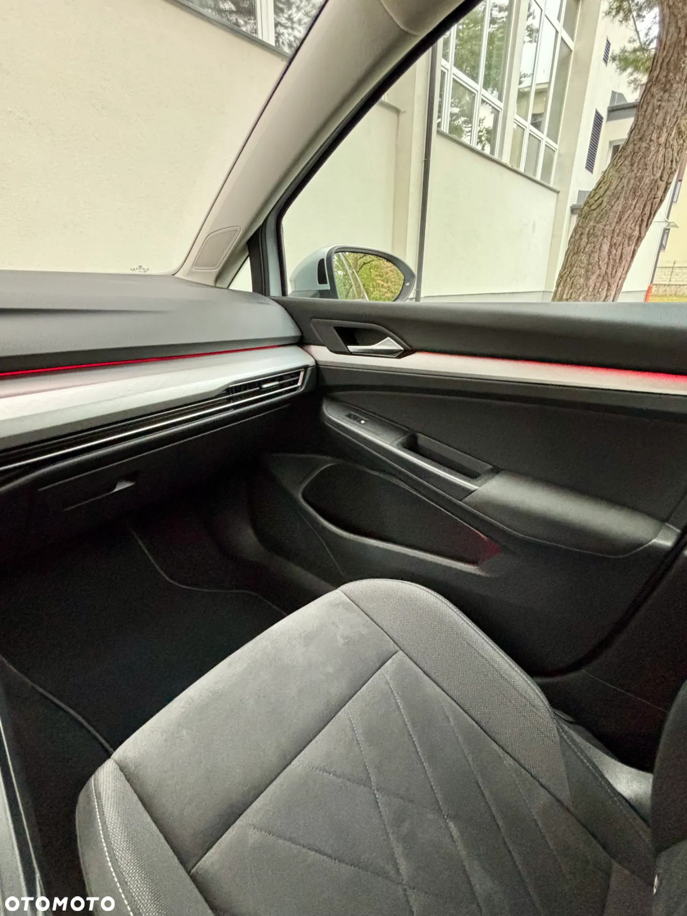 Volkswagen Golf - 22