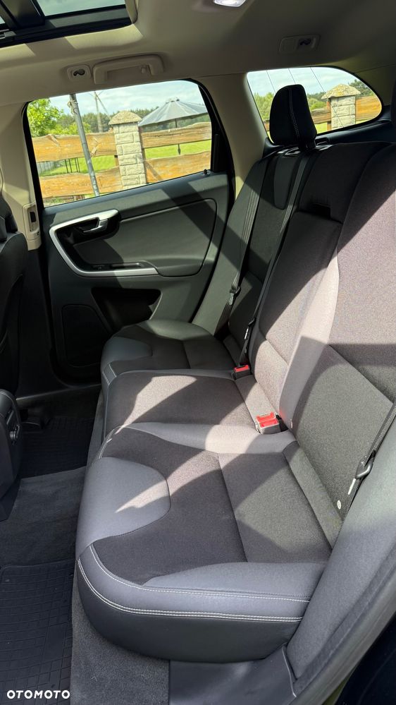 Volvo XC 60 DRIVe Kinetic - 14