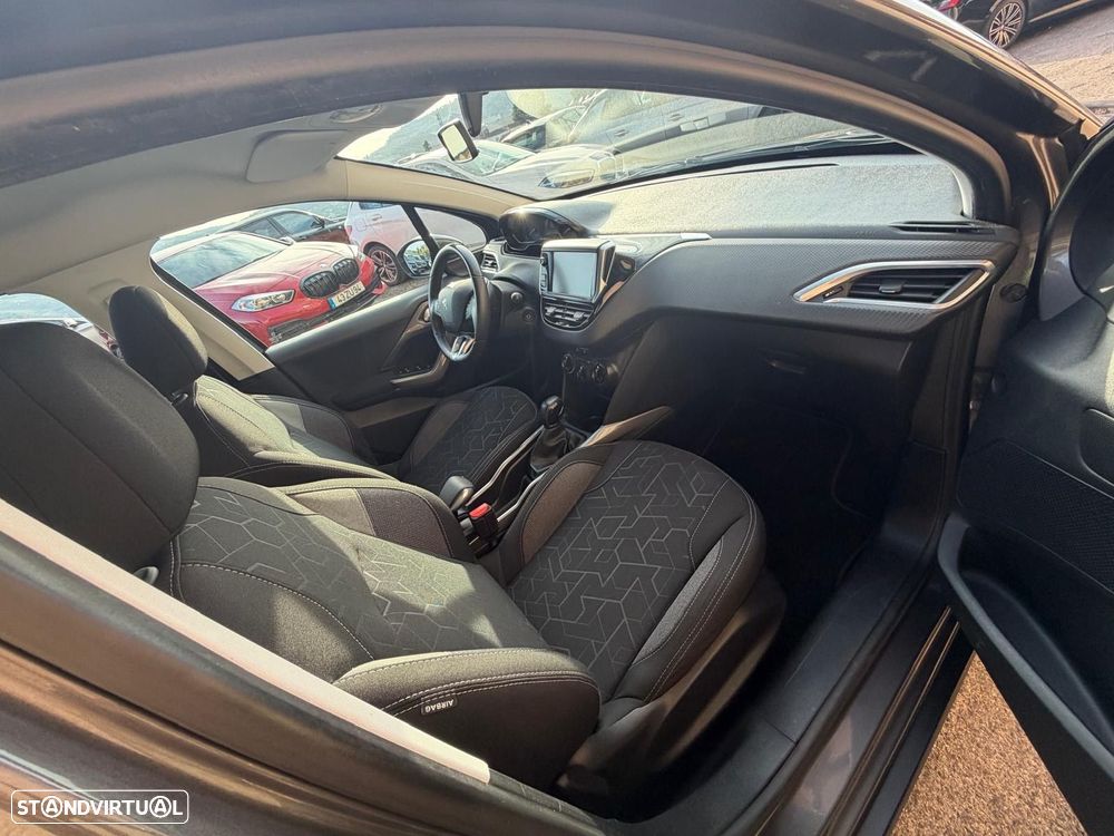 Peugeot 2008 1.2 PureTech Style - 7