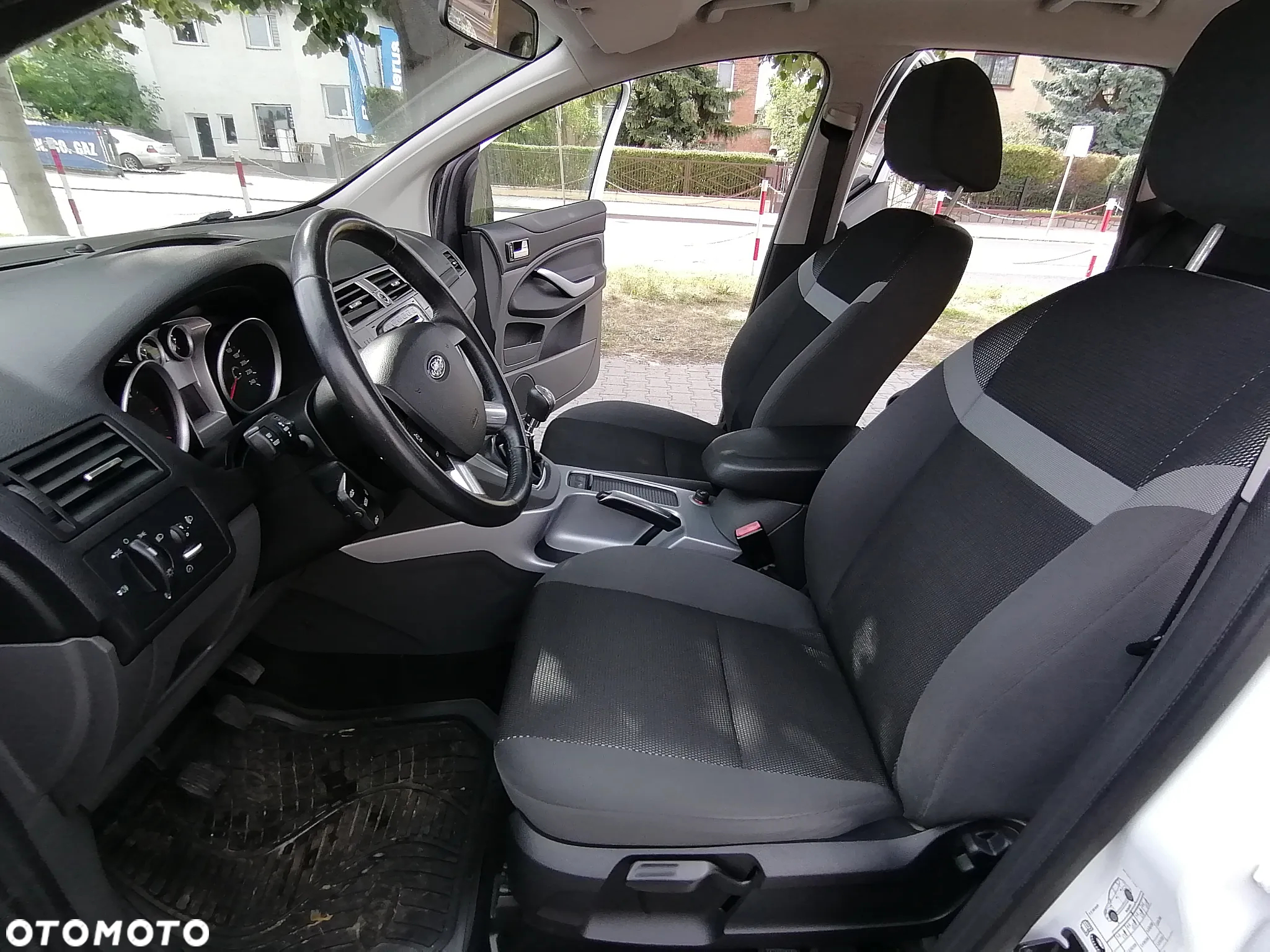 Ford Kuga 2.0 TDCi Titanium - 16