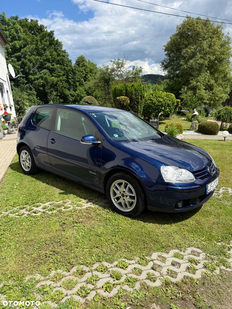 Volkswagen Golf - 1