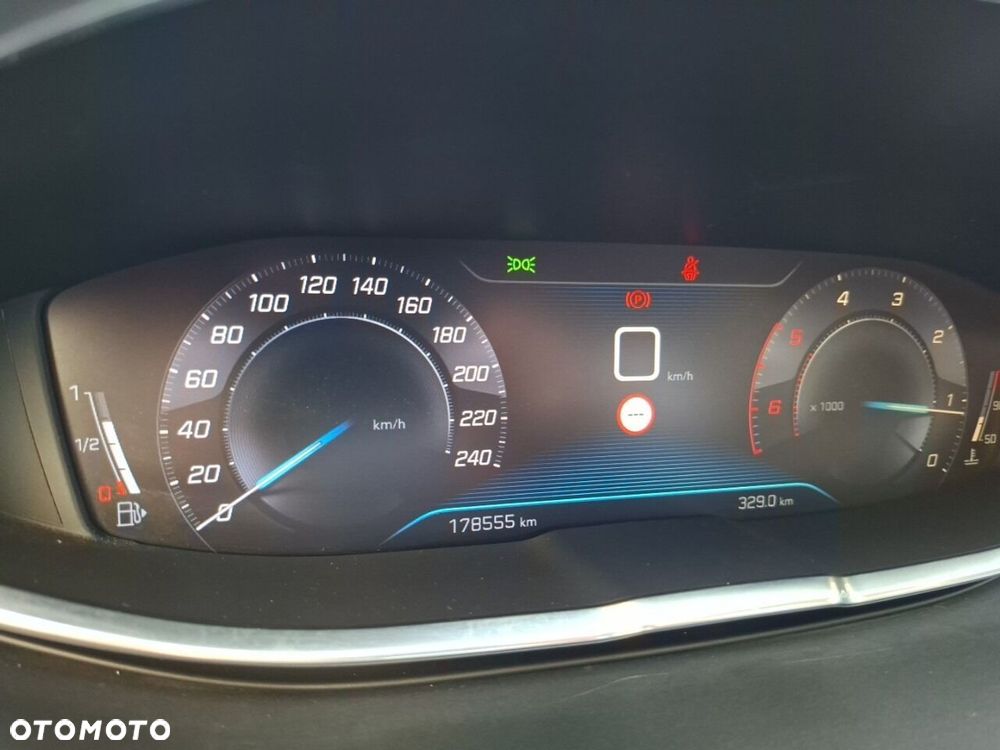 Peugeot 5008 1.5 BlueHDi Allure S&S - 24