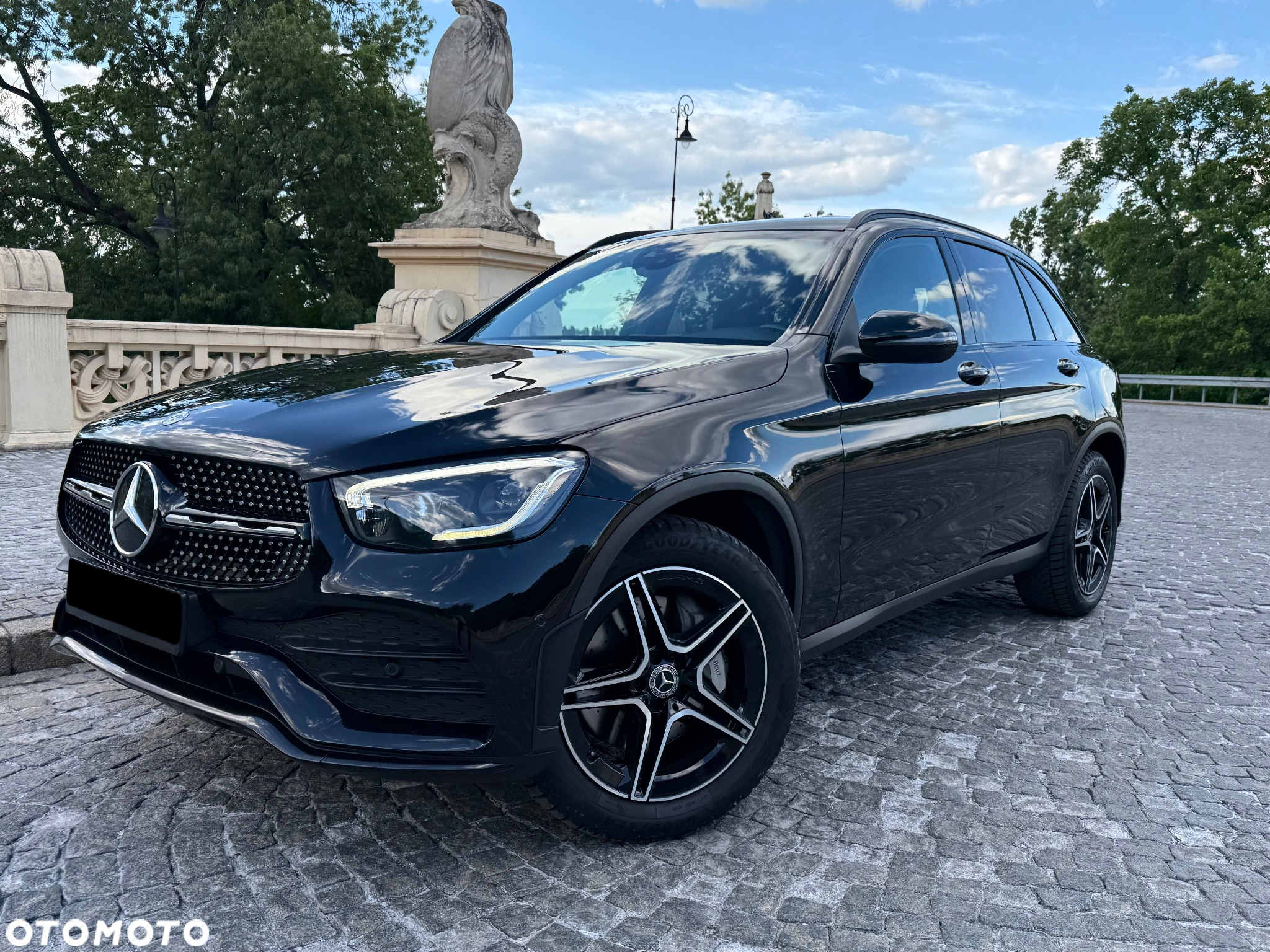 Mercedes-Benz GLC 220 d 4Matic 9G-TRONIC AMG Line - 11
