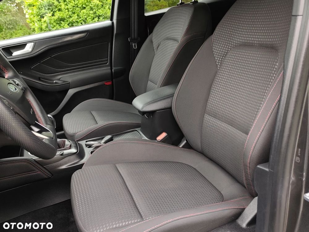 Ford Focus 1.0 EcoBoost Hybrid ST-LINE DESIGN - 23