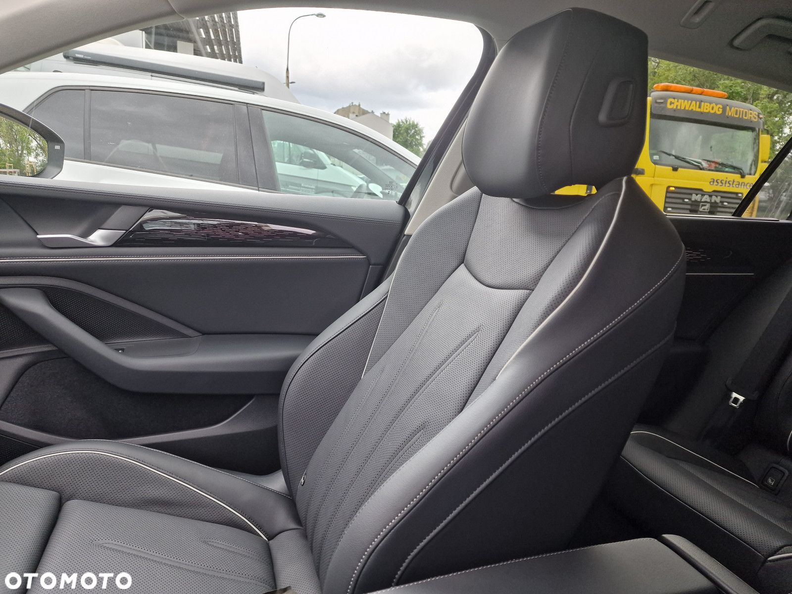 Volkswagen Passat 1.5 TSI EVO Elegance DSG - 19