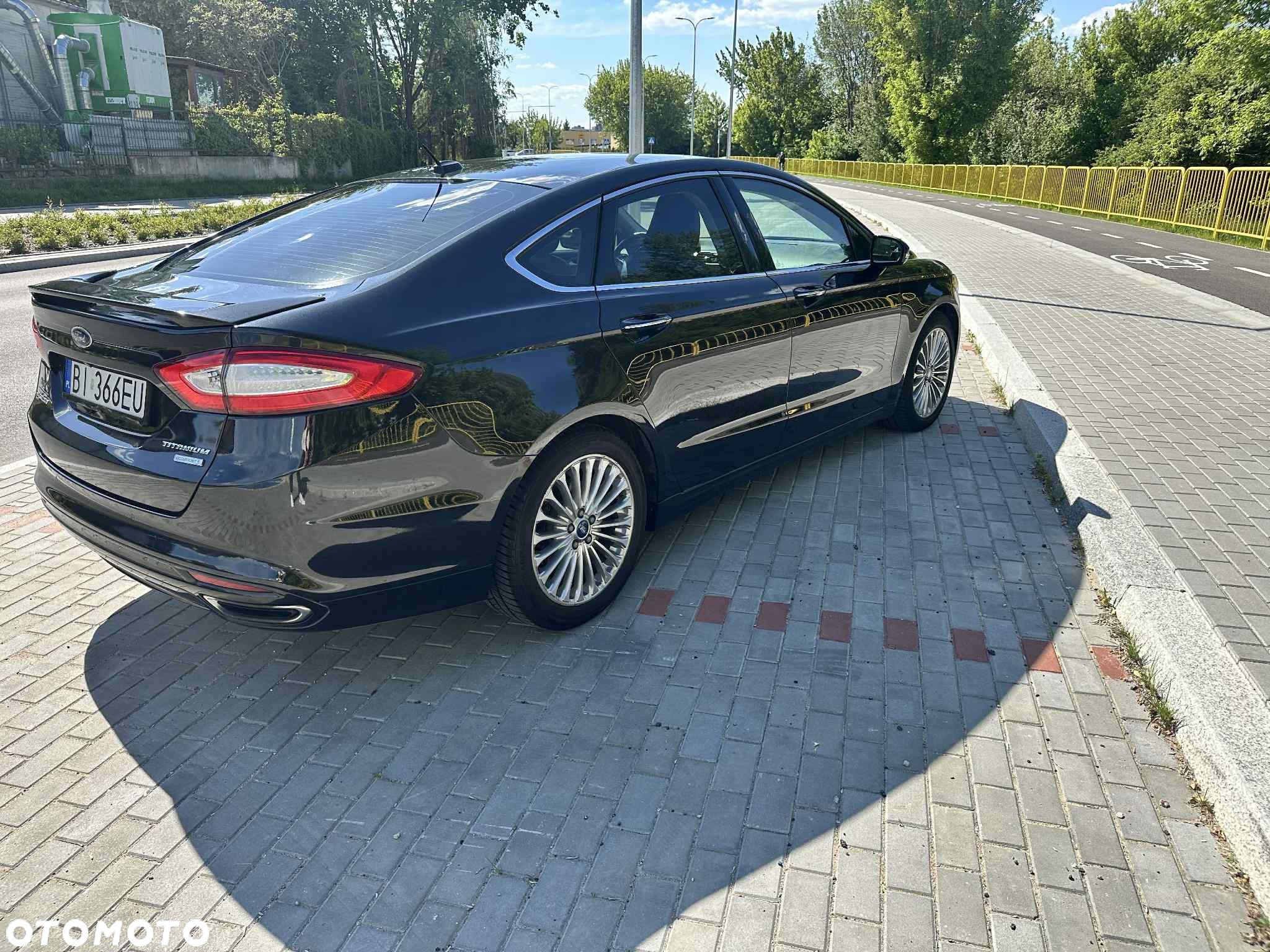 Ford Fusion 2.0 EcoBoost Titanium - 3