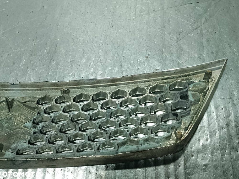 ATRAPA GRILL GRIL SUZUKI LIANA 72111-59J00 - 4