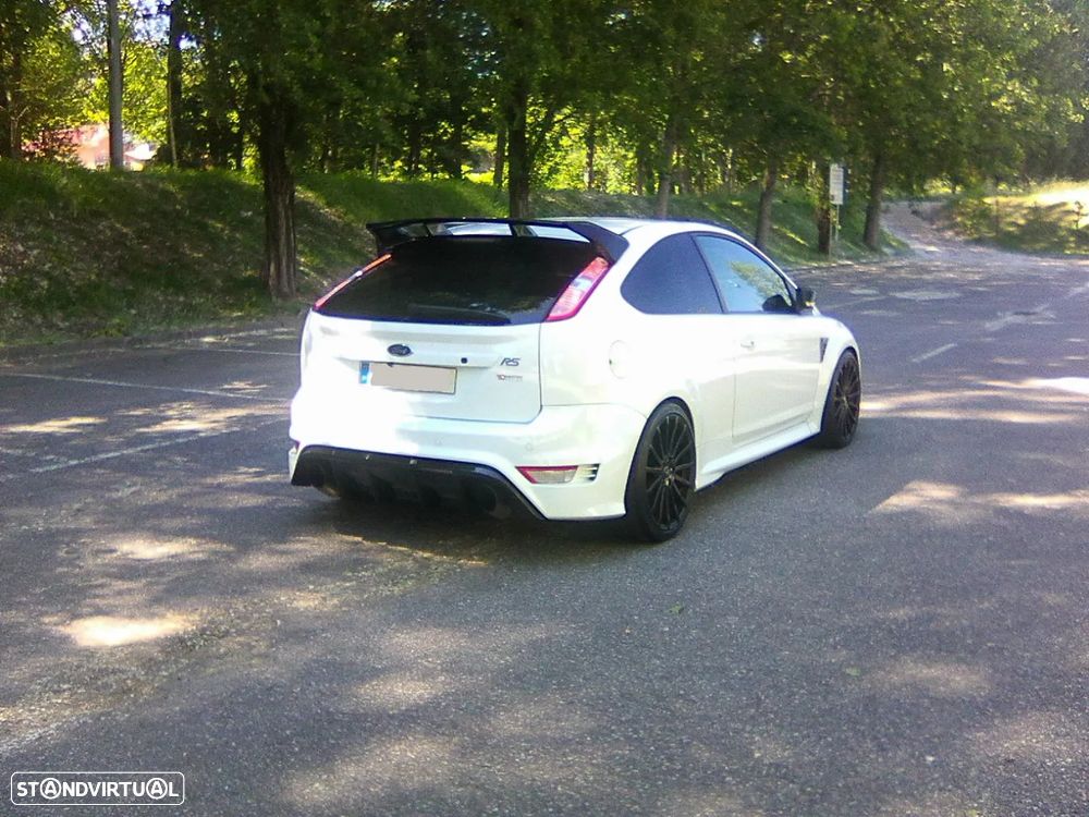 Ford Focus 2.5 T RS - 27