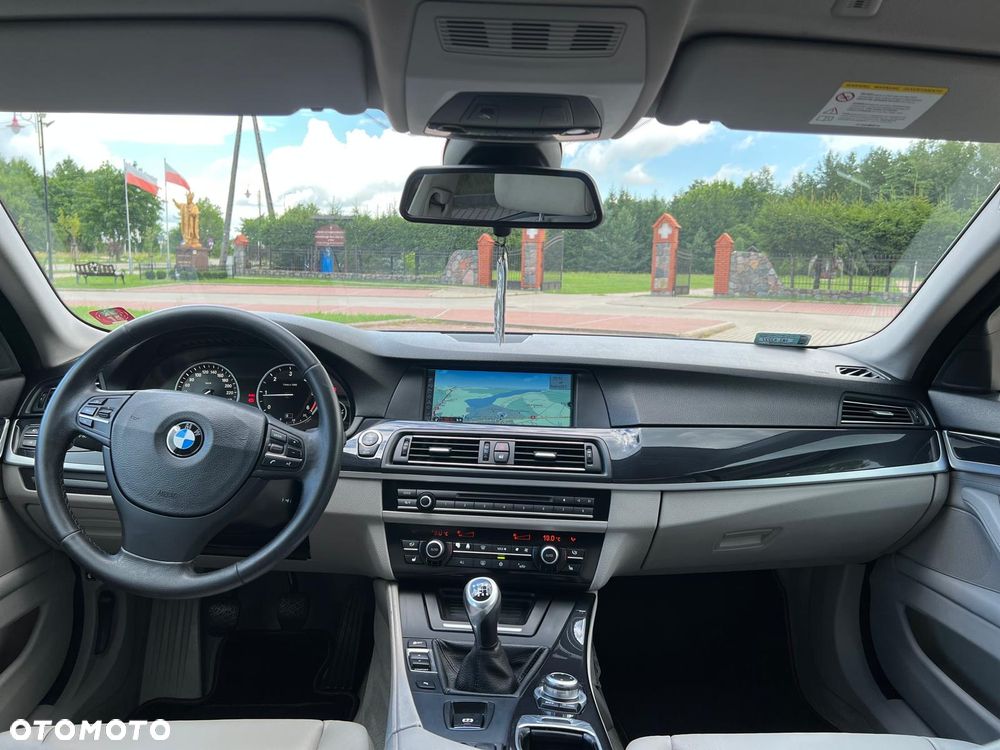 BMW Seria 5 520d Blue Performance - 14
