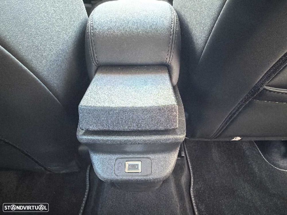 Jeep Avenger 1.2 GSE T3 Altitude - 19