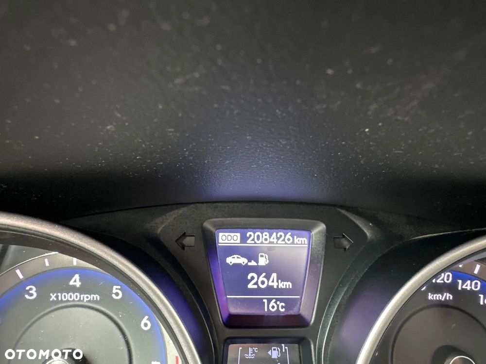Hyundai i30 1.4 Classic + - 24