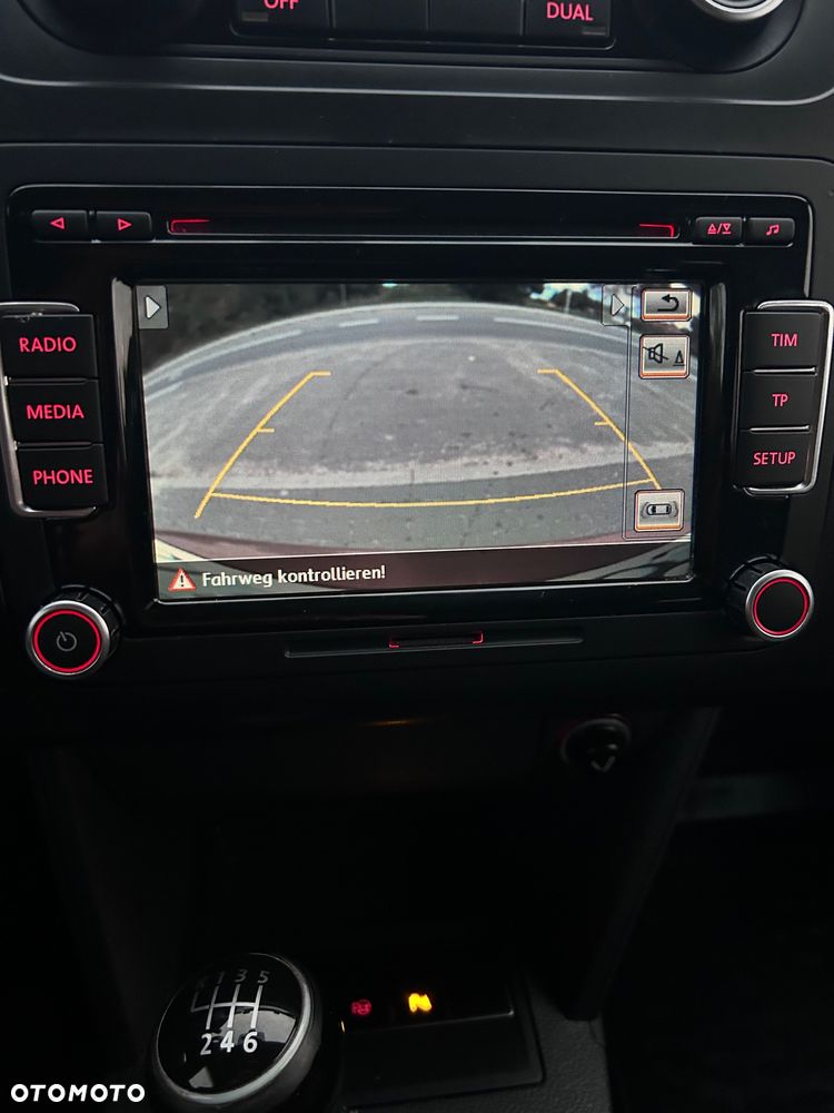 Volkswagen Touran - 27