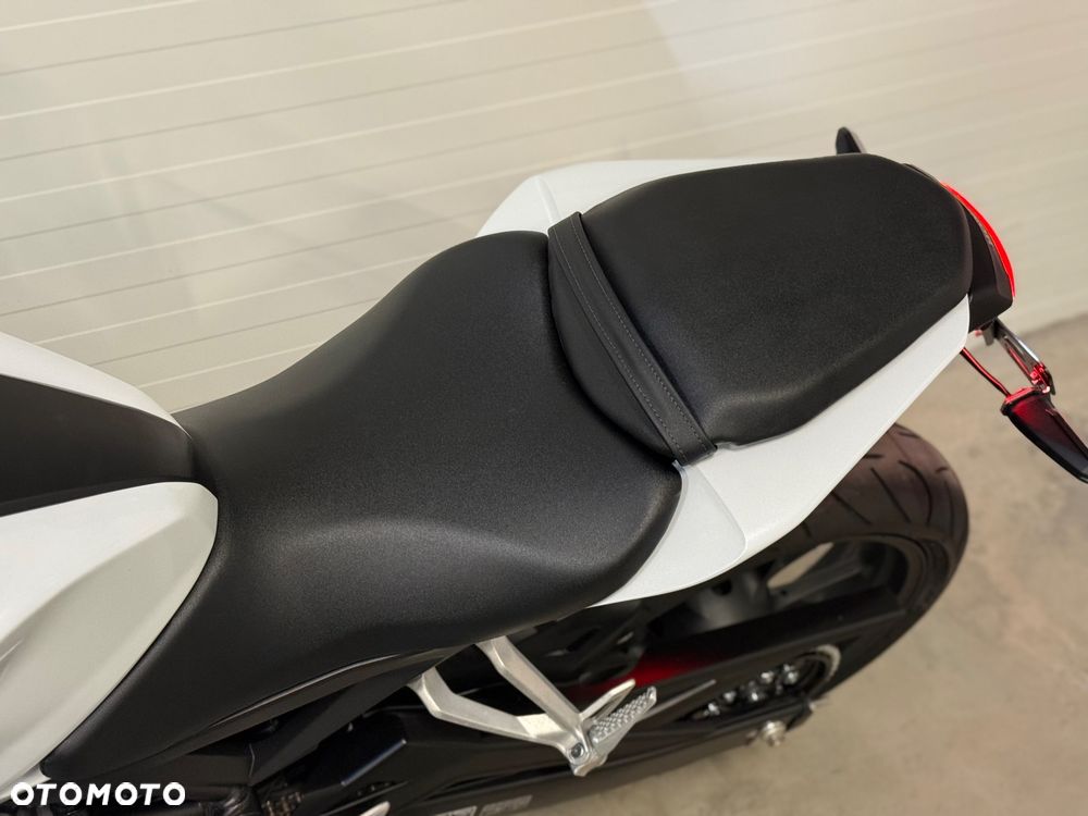 Honda CB - 28