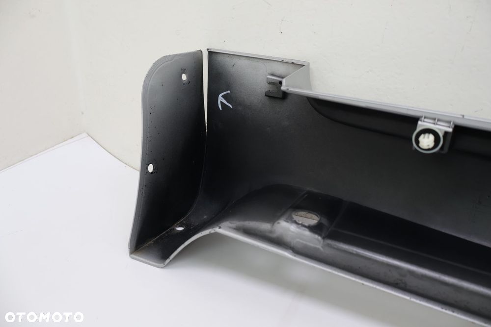 TOYOTA LAND CRUISER 200 08-11 LISTWA PROGOWA PRAWA 1F7 75850-60040 - 10