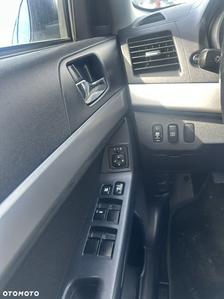 Mitsubishi Lancer - 16