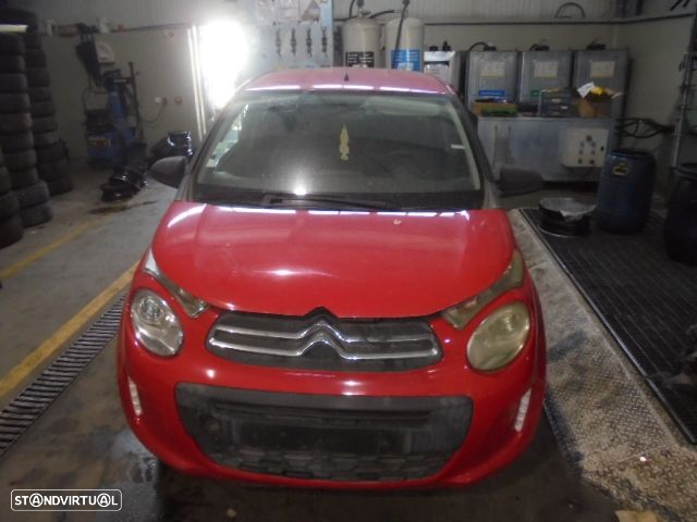Carro MOT: 1KR  384F CFB CXVEL: C551 CITROEN C1 2 2015 1.0 VTI 69CV 5P VERMELHO GASOLINA - 2