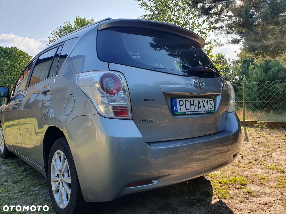 Toyota Verso 2.0 D-4D - 5